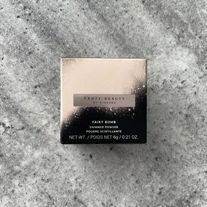 FENTY BEAUTY by Rihanna Fairy Bomb Shimmer Powder